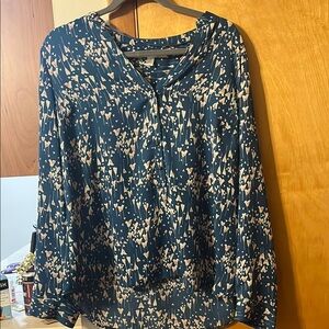 LC Lauren Conrad love themed Blouse